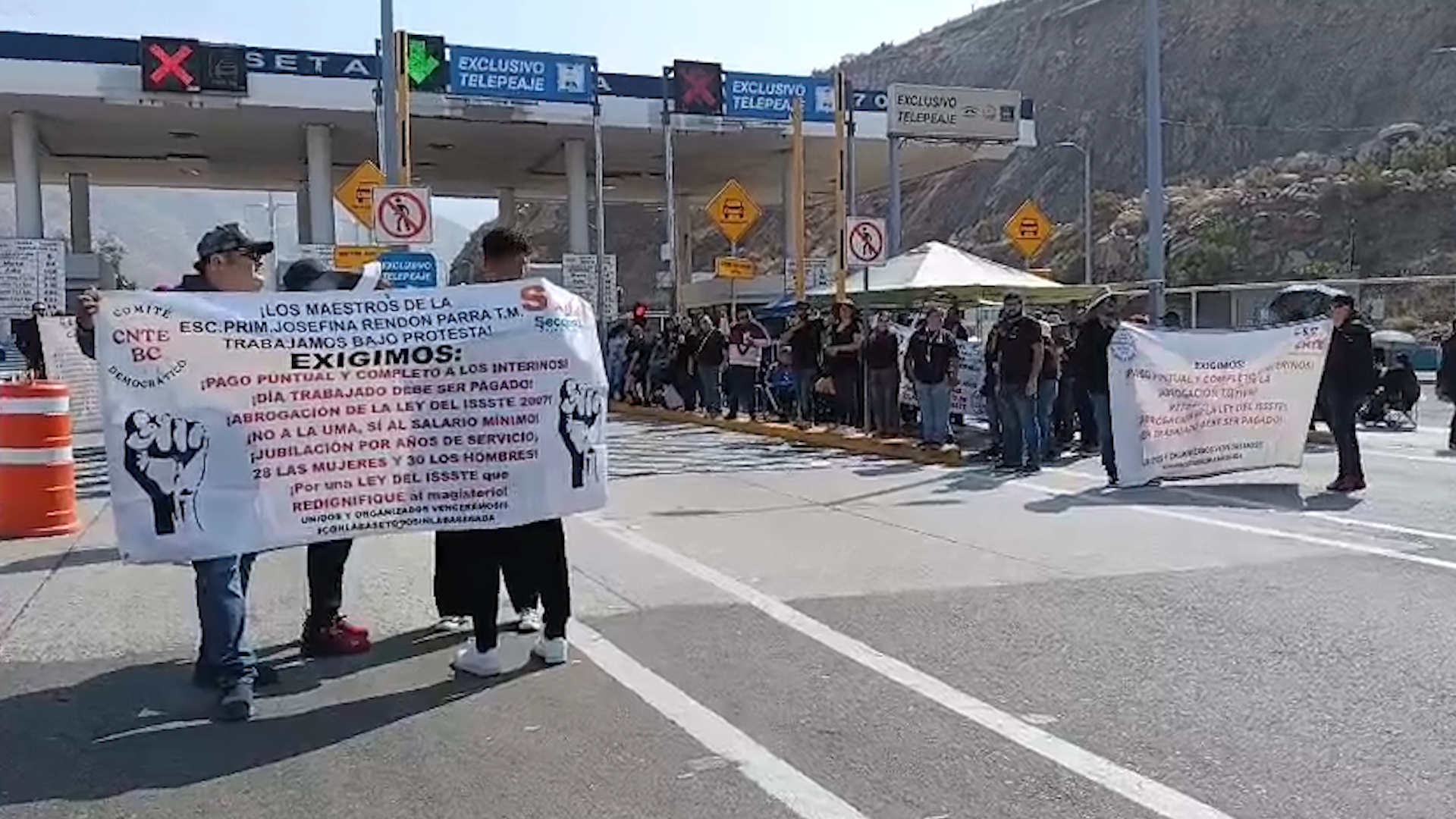 CNTE se manifiesta por segundo día en Tijuana